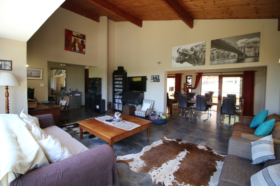3 Bedroom Property for Sale in Beacon Bay North Eastern Cape